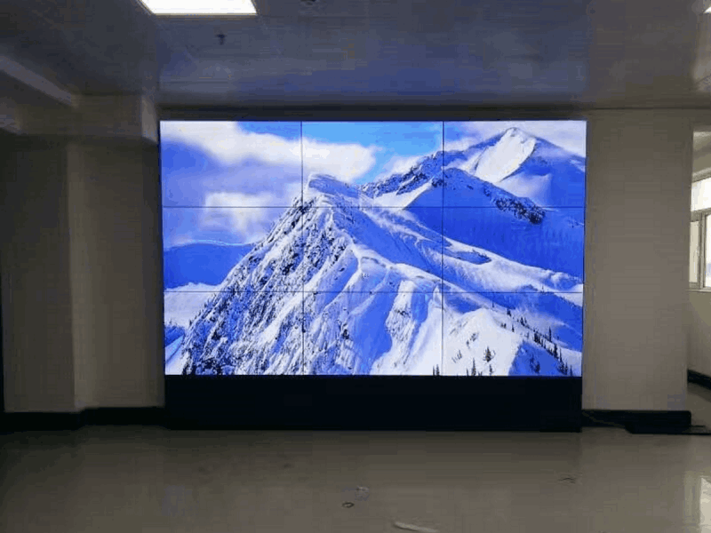Video wall LCD display